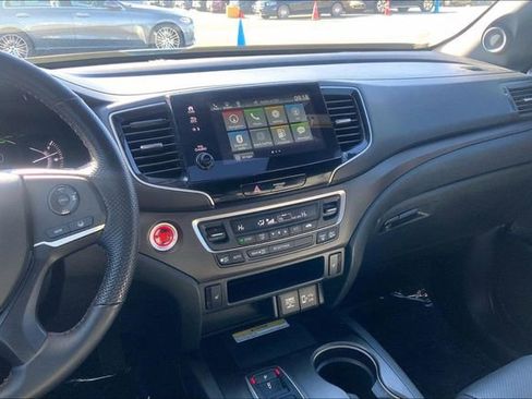 Used 2023 Honda Passport TrailSport image 5