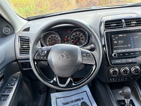 Used 2026 Mitsubishi Outlander Sport AWD image 17