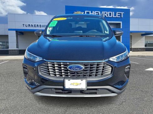 Used 2023 Ford Escape Active image 2