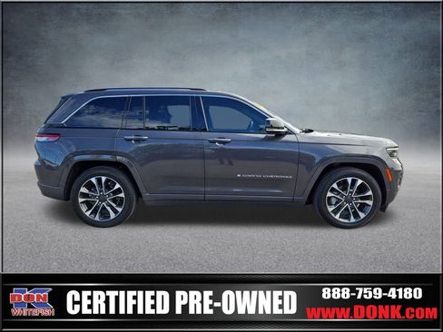 Certified 2022 Jeep Grand Cherokee Overland w/ Luxury Tech Group IV image 9