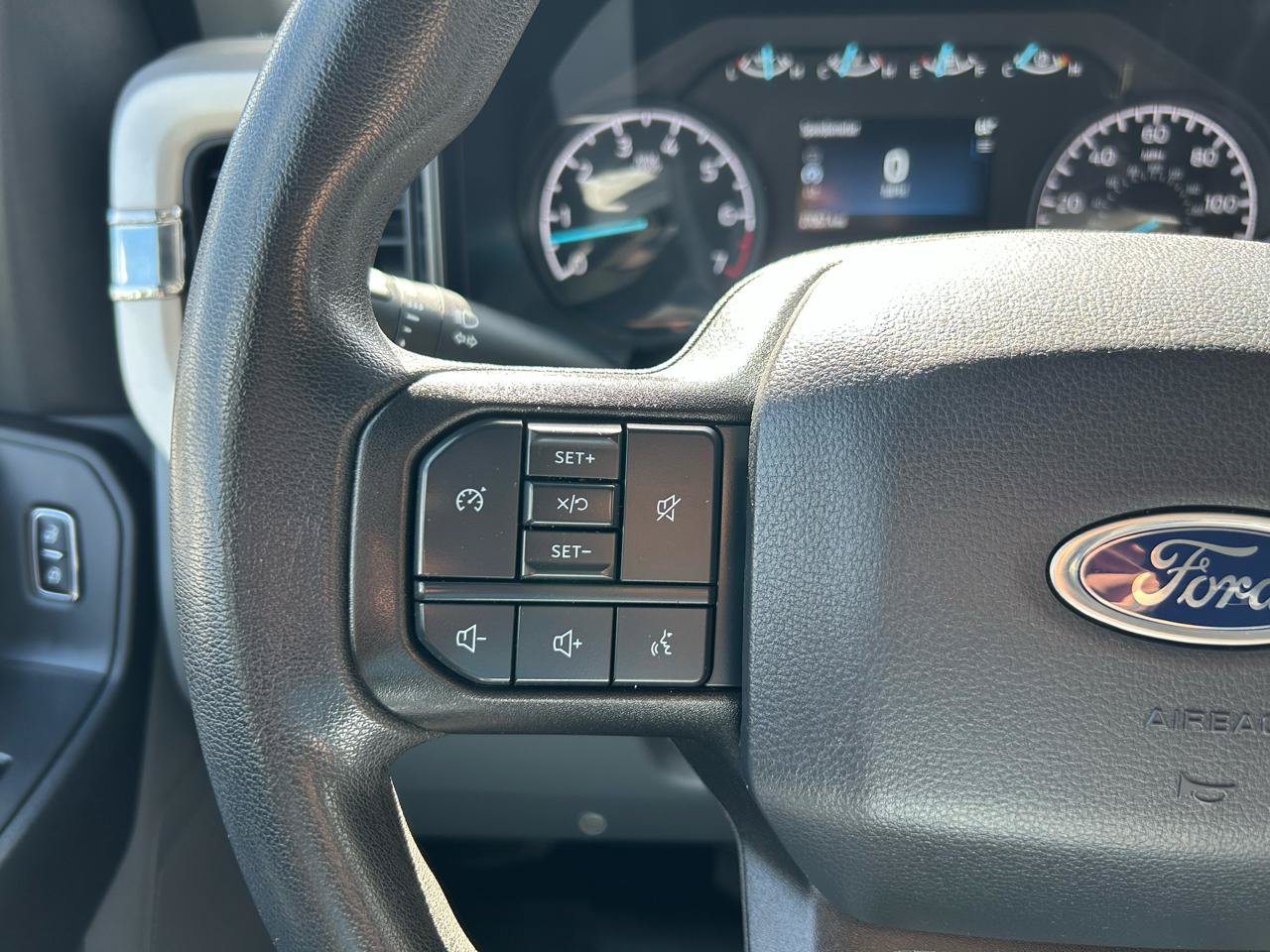 Used 2023 Ford F250 XL w/ XL Driver Assist Package AWD/4WD image 32