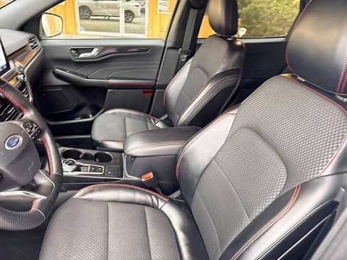 Used 2023 Ford Escape ST-Line Select image 10