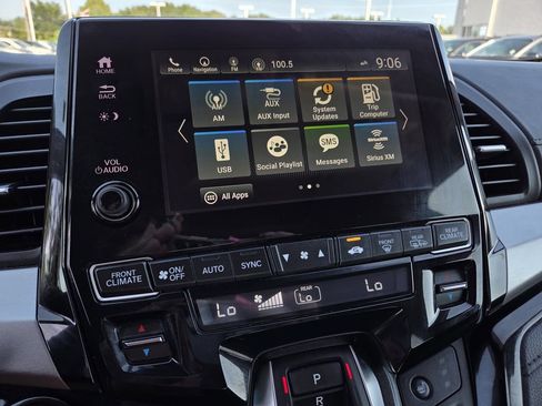 Used 2022 Honda Odyssey Touring image 12