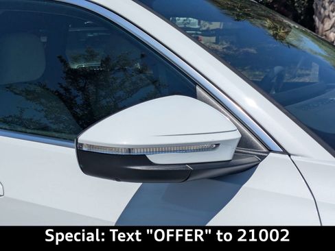Certified 2025 Audi Q5 Premium AWD/4WD image 13
