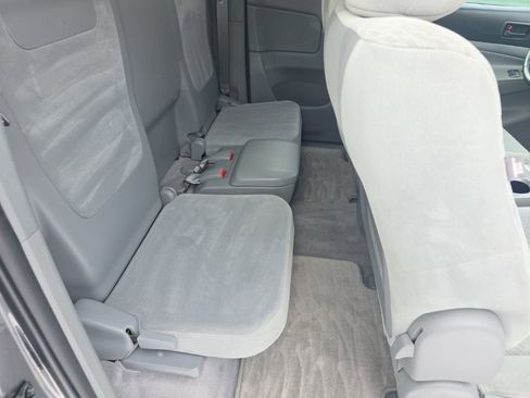 Used 2011 Toyota Tacoma 4x4 Access Cab V6 image 14