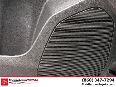 Used 2024 Chevrolet Trax RS w/ Driver Confidence Package image 13