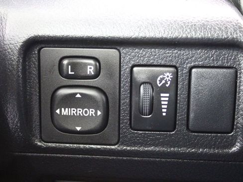 Certified 2019 Toyota 4Runner SR5 Premium AWD/4WD image 27