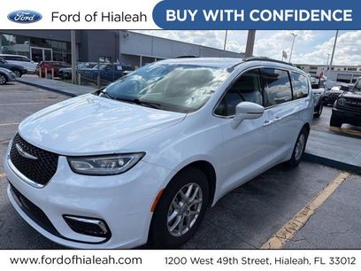 Used 2022 Chrysler Pacifica Touring-L
