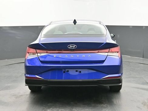 Used 2024 Hyundai Elantra SEL FWD image 5