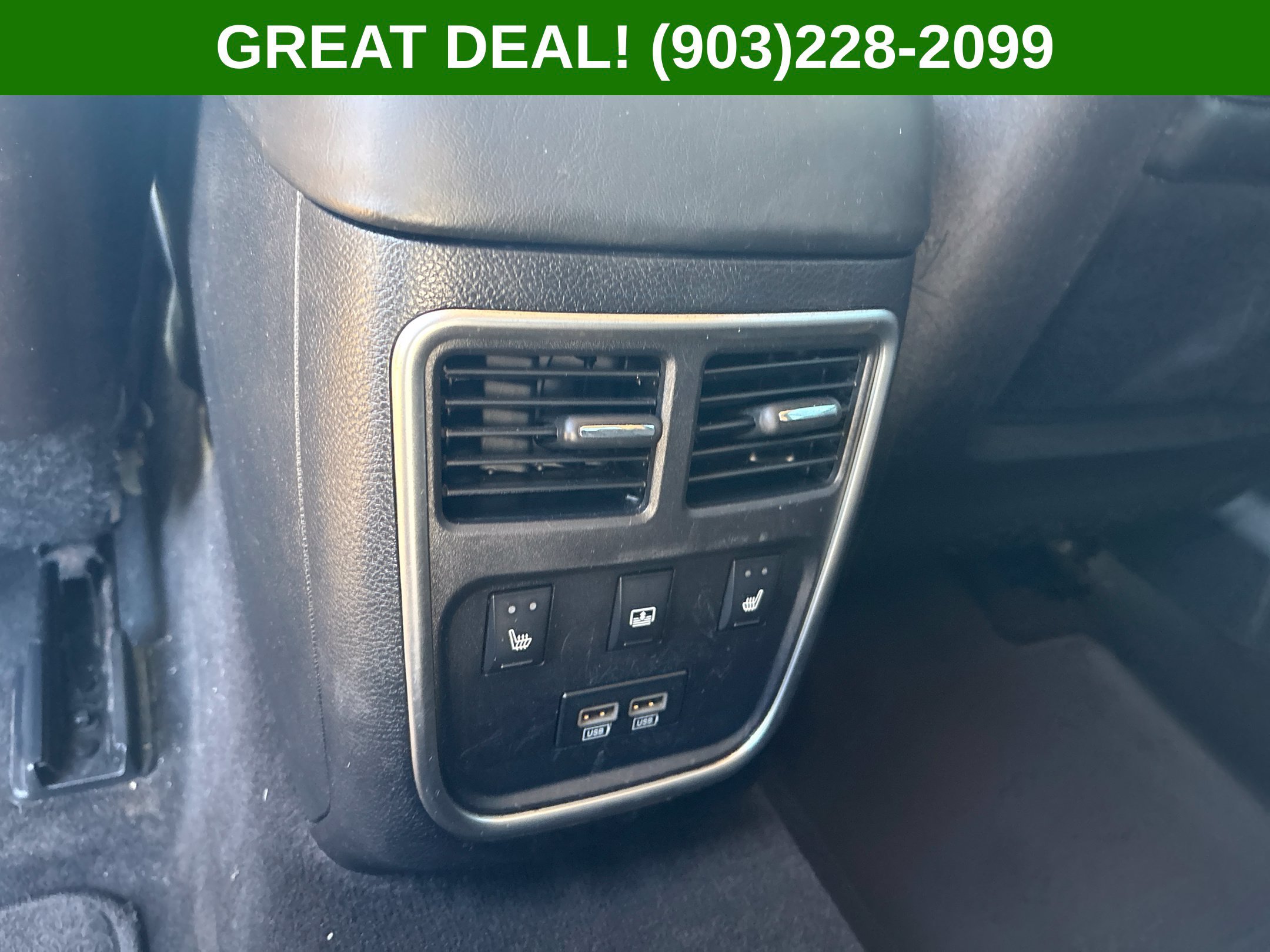 Used 2016 Chrysler 300 C RWD image 43