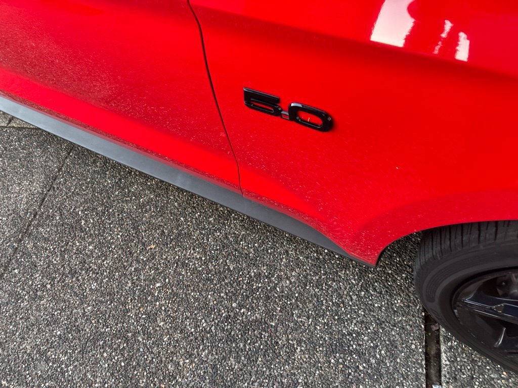 Used 2019 Ford Mustang GT w/ Black Accent Package RWD image 3