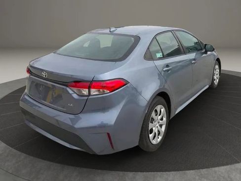 Used 2022 Toyota Corolla LE FWD image 7