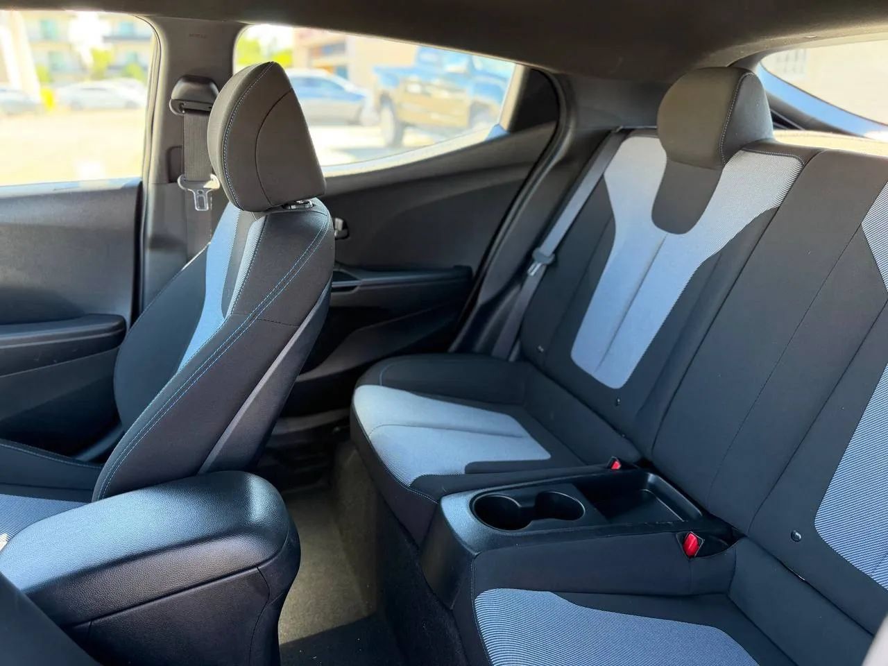 Used 2019 Hyundai Veloster 2.0 FWD image 26