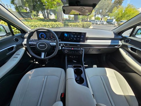 Used 2025 Hyundai Sonata SEL image 18