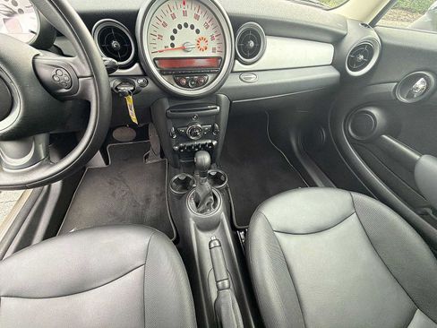 Used 2011 MINI Cooper Hardtop FWD image 24