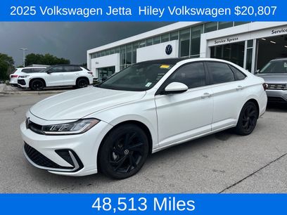 Used 2025 Volkswagen Jetta SE