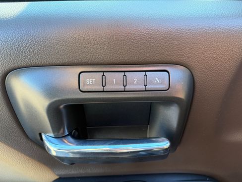 Used 2018 GMC Sierra 2500 Denali image 11