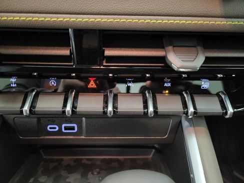 New 2026 Chevrolet Colorado ZR2 w/ Technology Package image 10