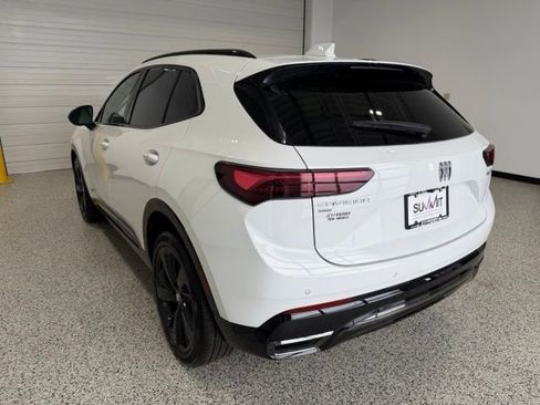 Used 2025 Buick Envision Sport Touring AWD/4WD image 5