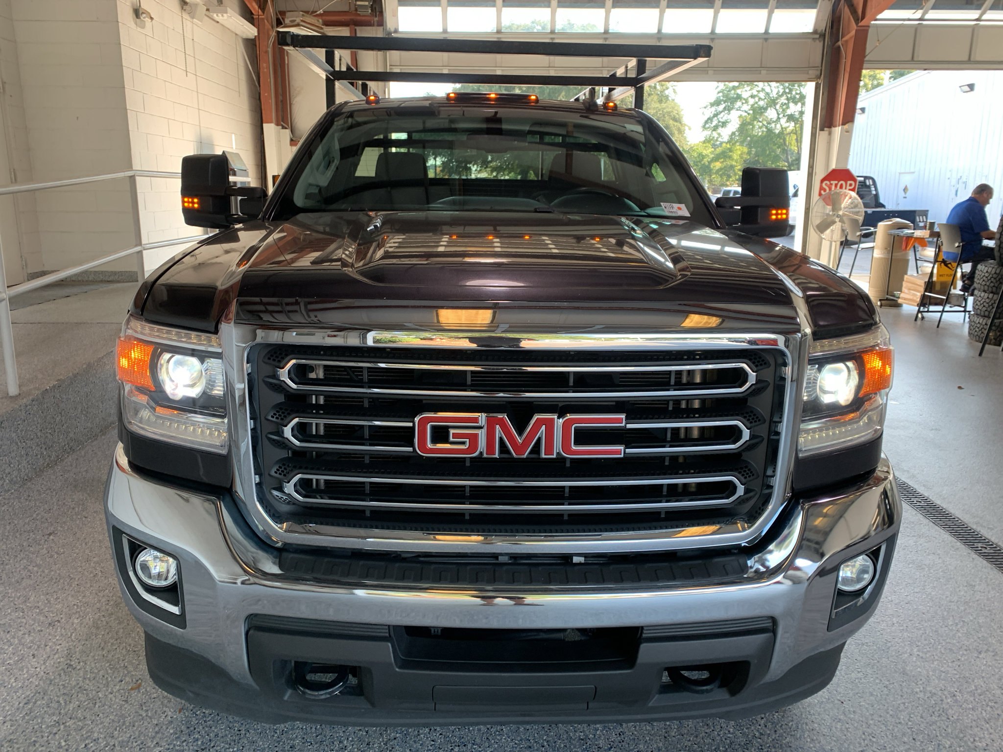 Used 2016 GMC Sierra 3500 SLE w/ SLE Preferred Package AWD/4WD image 2