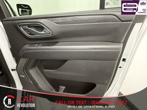 Used 2024 GMC Yukon XL SLT image 50