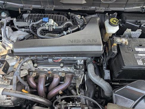 Used 2018 Nissan Rogue SL w/ Premium Package image 21