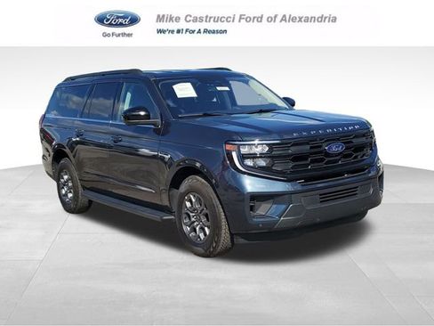 Used 2025 Ford Expedition Max Active AWD/4WD image 1
