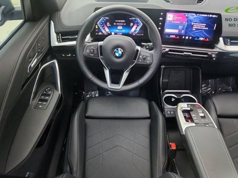 Used 2025 BMW X1 xDrive28i AWD/4WD image 37
