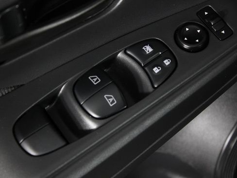 Certified 2025 Nissan Kicks Play S FWD image 22