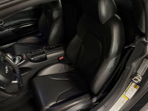 Used 2011 Audi R8 V10 image 15