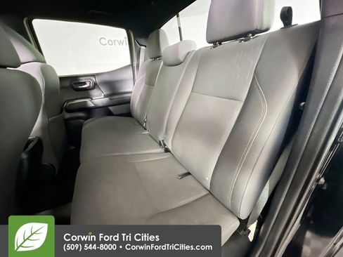 Used 2018 Toyota Tacoma 4x4 Double Cab image 25