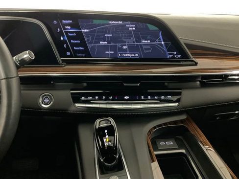 Certified 2023 Cadillac Escalade Premium Luxury w/ Performance Package image 13