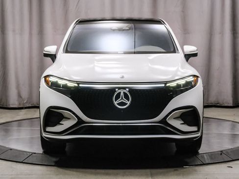 Certified 2023 Mercedes-Benz EQS 580 4MATIC SUV image 5