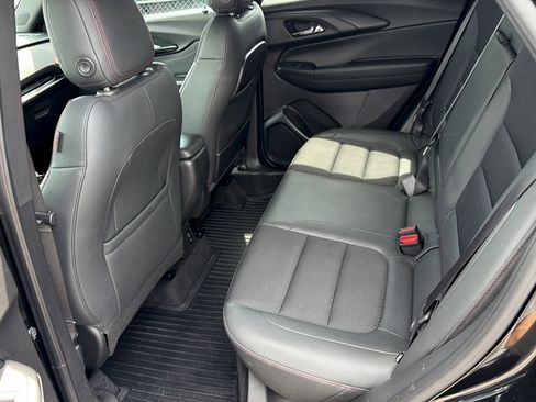 Used 2021 Chevrolet TrailBlazer RS w/ Sun and Liftgate Package FWD image 12