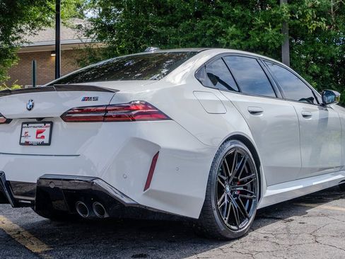 Used 2026 BMW M5 w/ Carbon Package AWD/4WD image 27