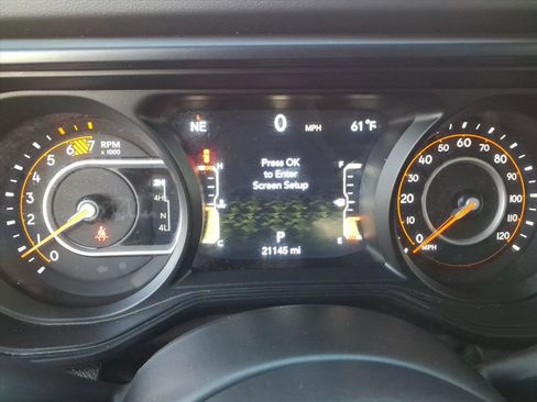 Used 2025 Jeep Wrangler Unlimited Rubicon image 9