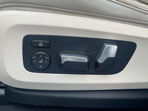 Used 2019 BMW X5 xDrive40i w/ Premium Package 2 AWD/4WD image 19
