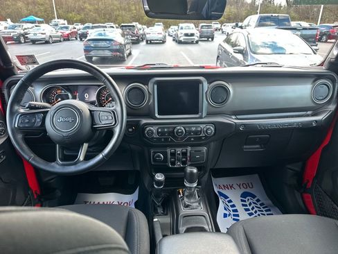 Used 2022 Jeep Wrangler Unlimited Sport image 17