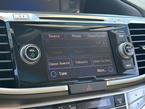 Used 2014 Honda Accord EX-L image 21