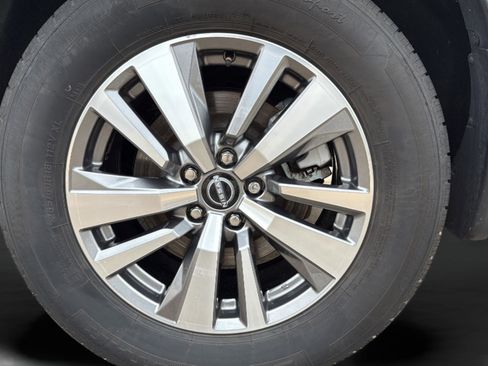 Used 2023 Nissan Pathfinder SL AWD/4WD image 49
