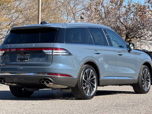 New 2026 Lincoln Aviator Reserve AWD/4WD image 5