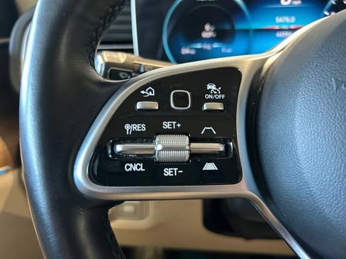 Used 2023 Mercedes-Benz GLE 350 4MATIC image 73