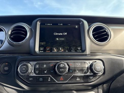 Used 2022 Jeep Wrangler Unlimited Rubicon 4xe w/ Cold Weather Group image 20