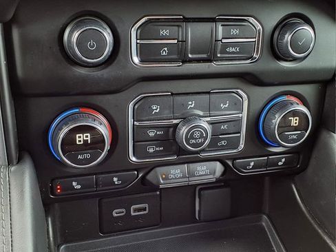 Used 2024 Chevrolet Tahoe LT image 21