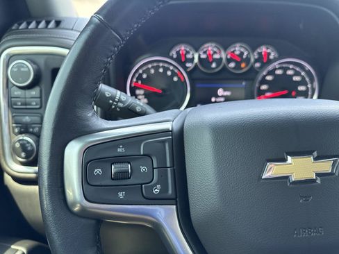 Used 2022 Chevrolet Silverado 1500 LT AWD/4WD image 19