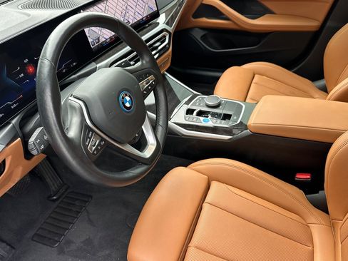 Used 2023 BMW i4 eDrive35 w/ Premium Package RWD image 9
