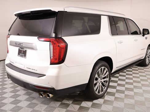 Used 2021 GMC Yukon XL Denali w/ Denali Ultimate Package image 23