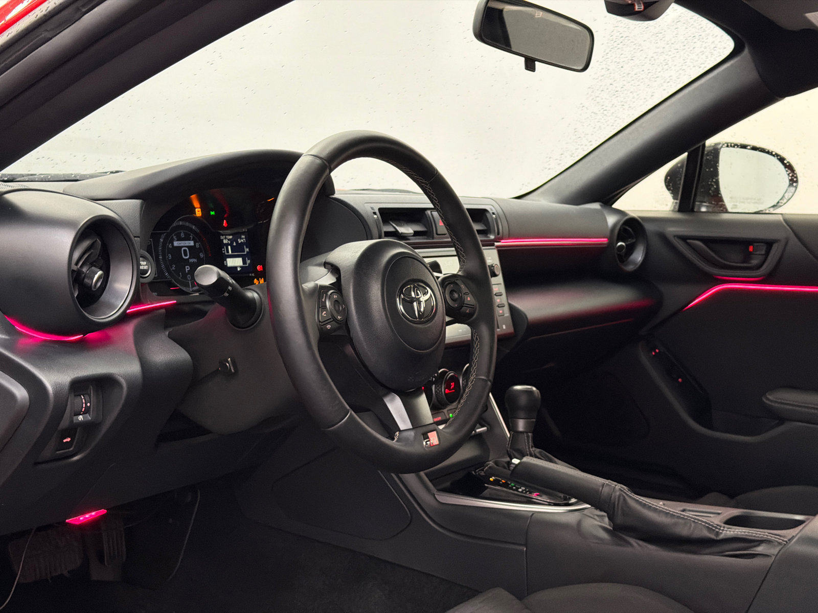 Used 2025 Toyota GR86 RWD image 16