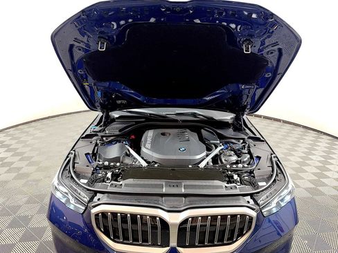 Used 2025 BMW 540i xDrive image 32