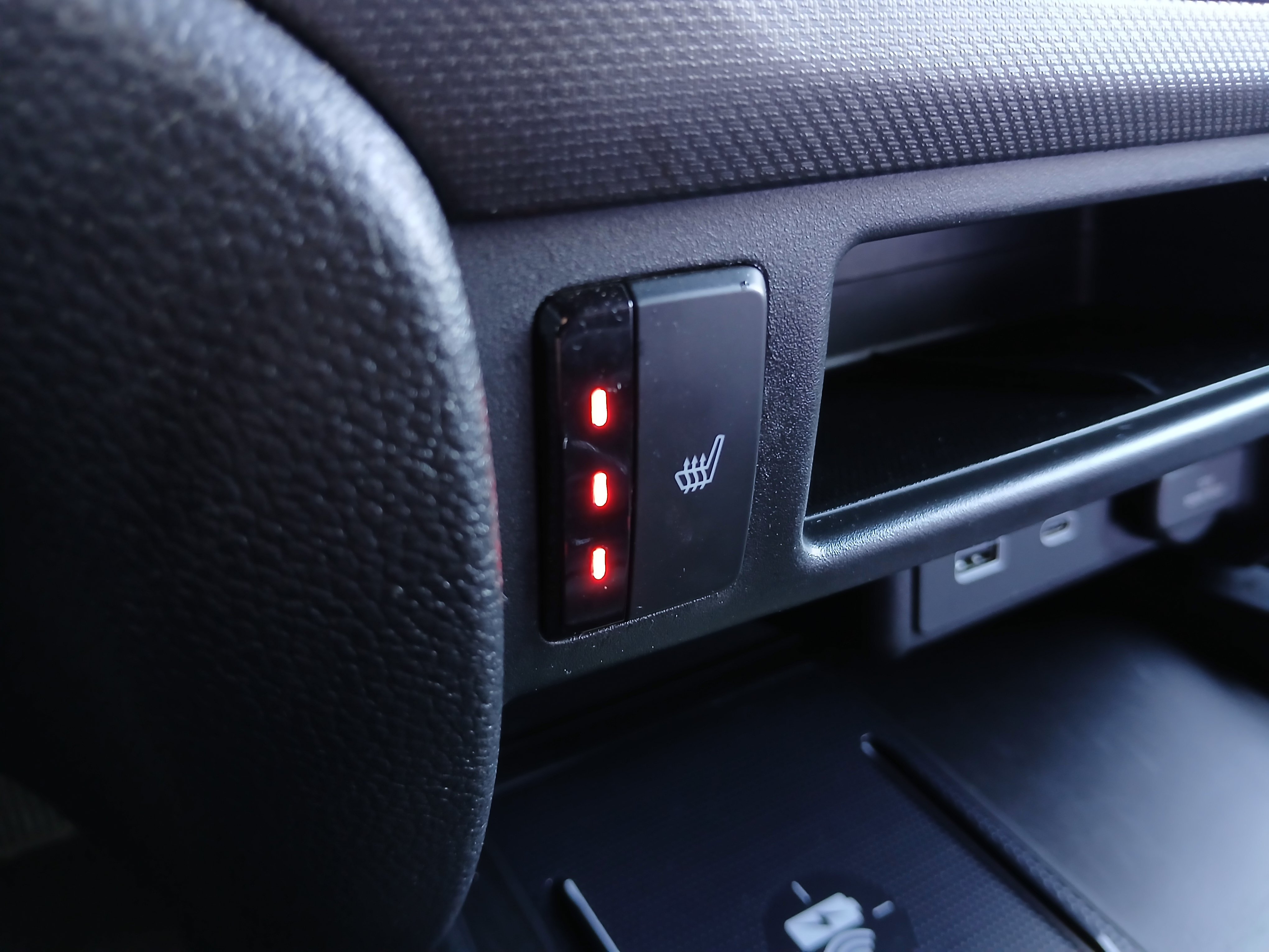 Used 2025 Honda Passport TrailSport image 16